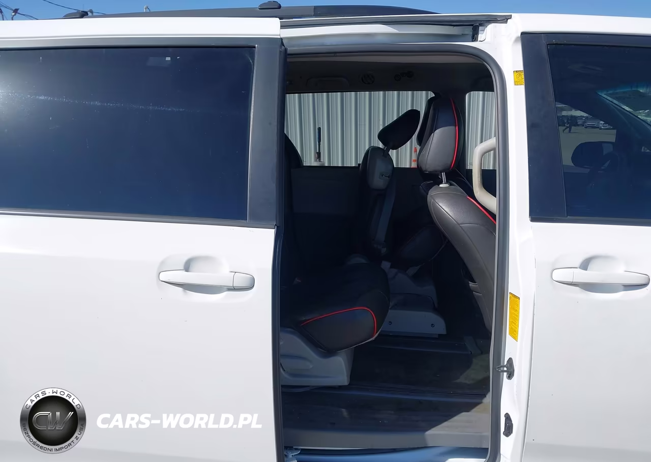 2012 Toyota Sienna Le V6 8 Passenger VIN:5TDKK3DC2CS186540 - 8