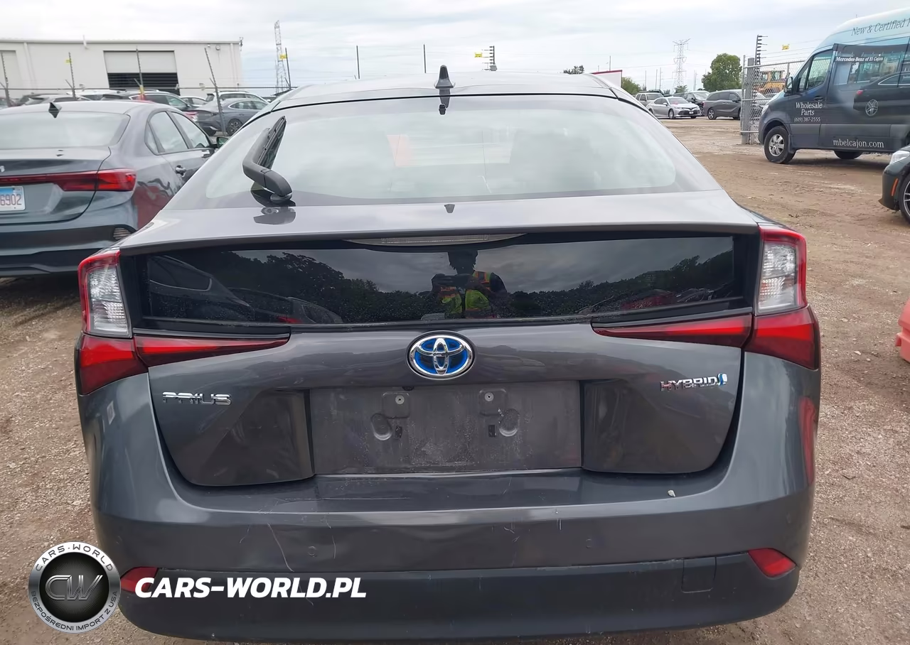 2021 Toyota Prius Le VIN:JTDKAMFU7M3147797 - 17