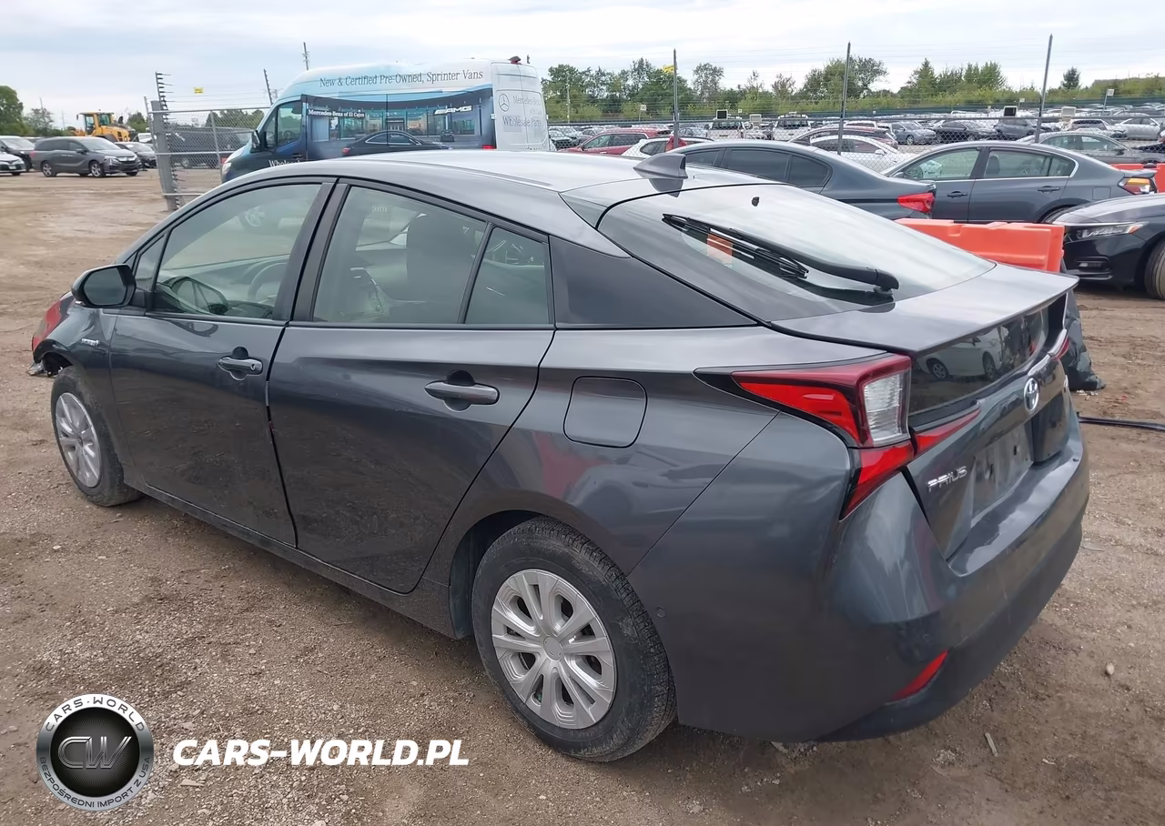 2021 Toyota Prius Le VIN:JTDKAMFU7M3147797 - 3
