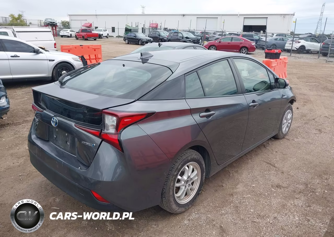2021 Toyota Prius Le VIN:JTDKAMFU7M3147797 - 4