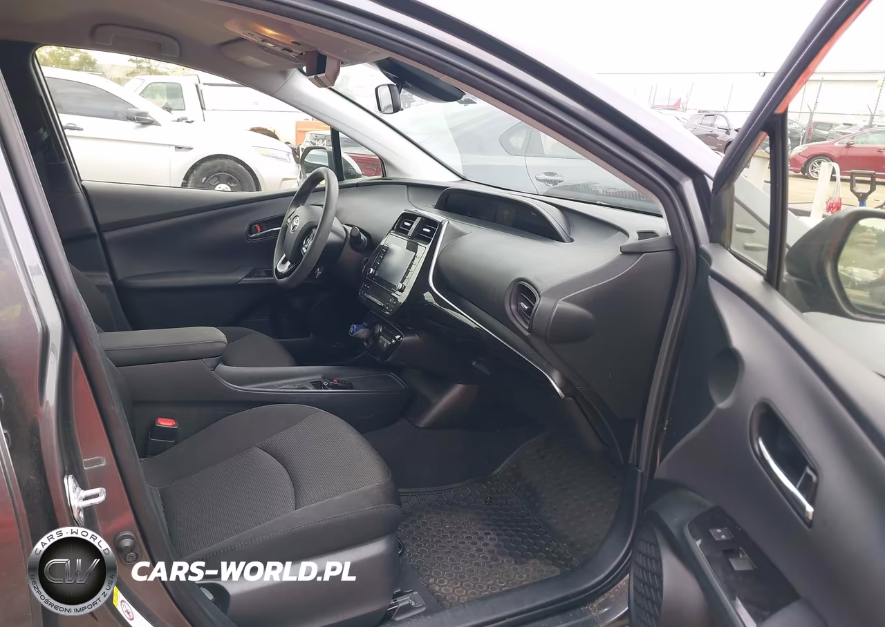 2021 Toyota Prius Le VIN:JTDKAMFU7M3147797 - 5