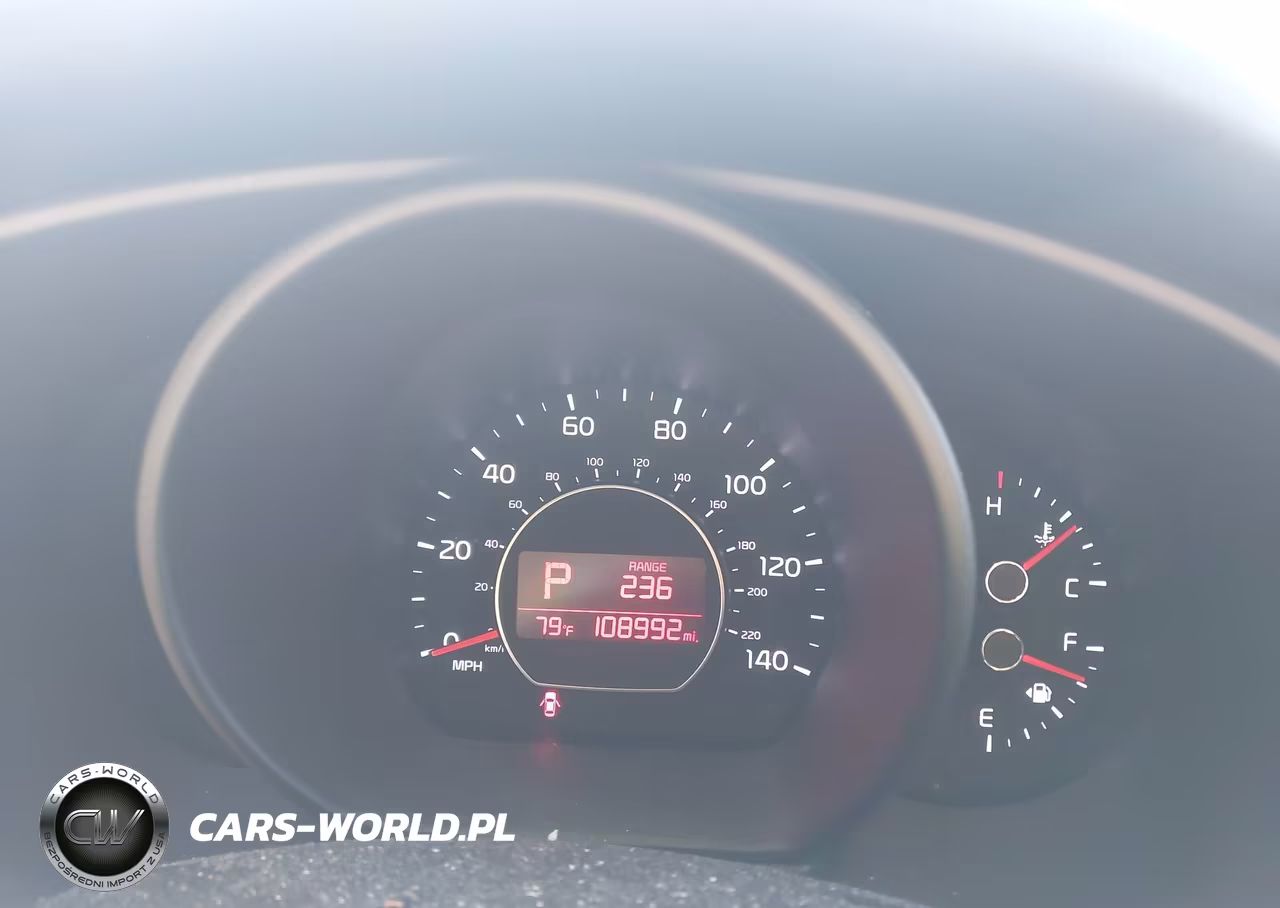2017 Kia Soul + VIN:KNDJP3A53H7478623 - 15