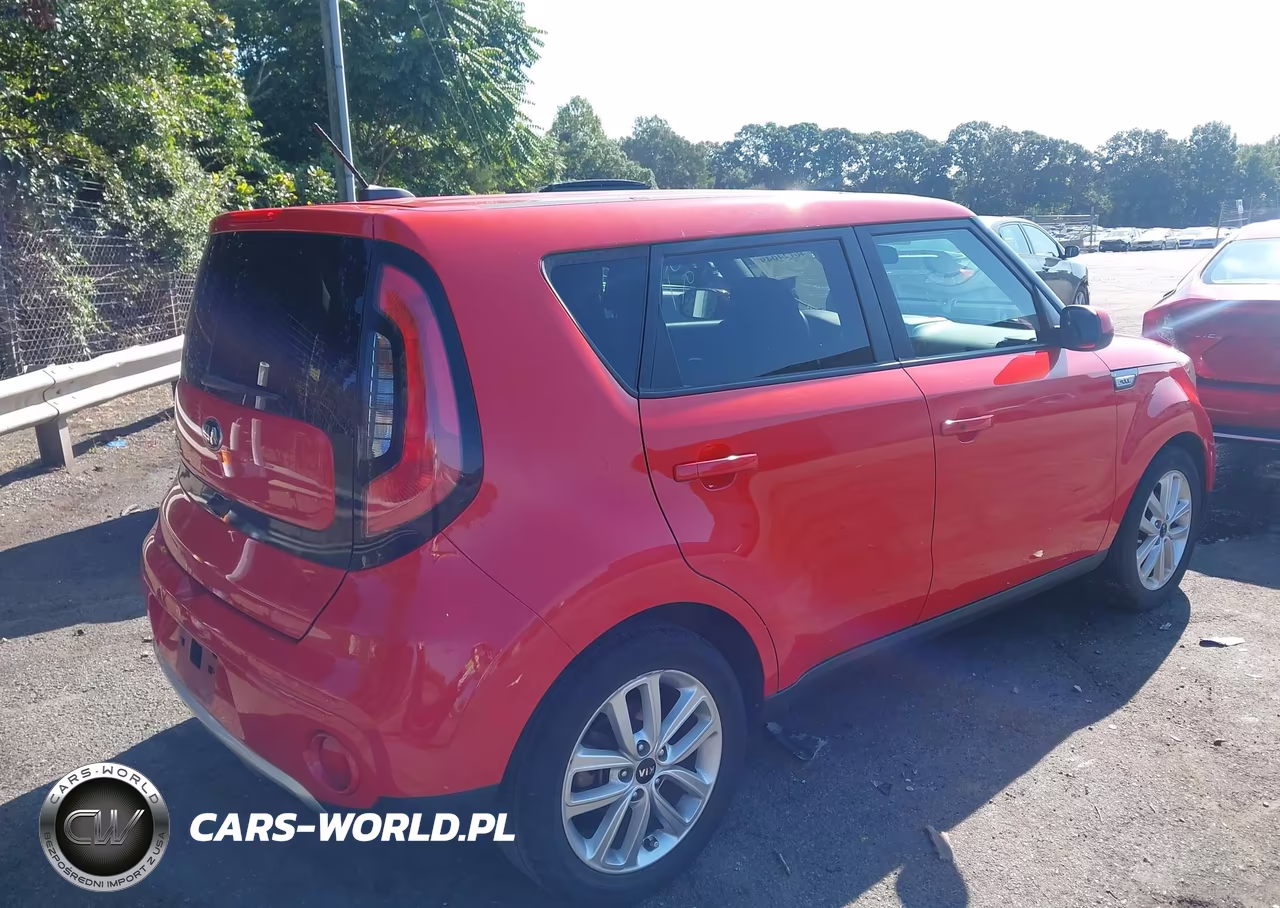 2017 Kia Soul + VIN:KNDJP3A53H7478623 - 4