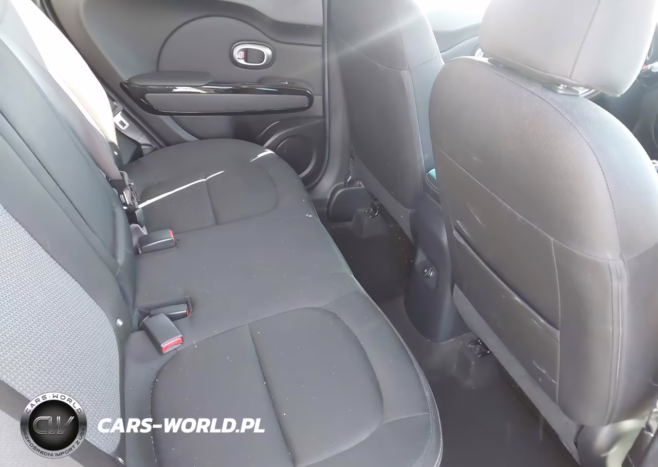 2017 Kia Soul + VIN:KNDJP3A53H7478623 - 8
