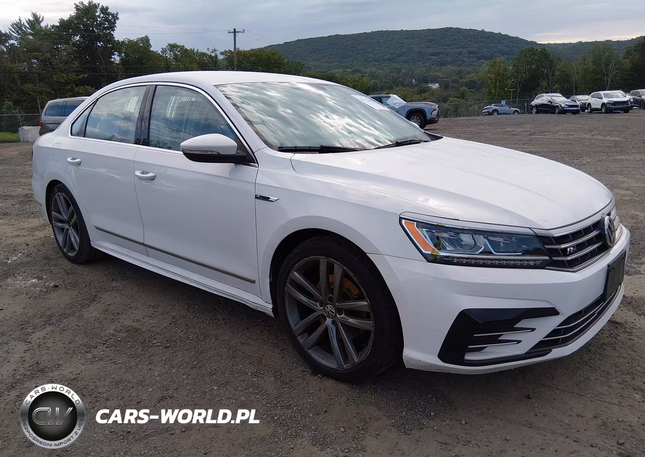 2017 Volkswagen Passat 1.8T R-Line VIN:1VWDT7A39HC020880 - 1