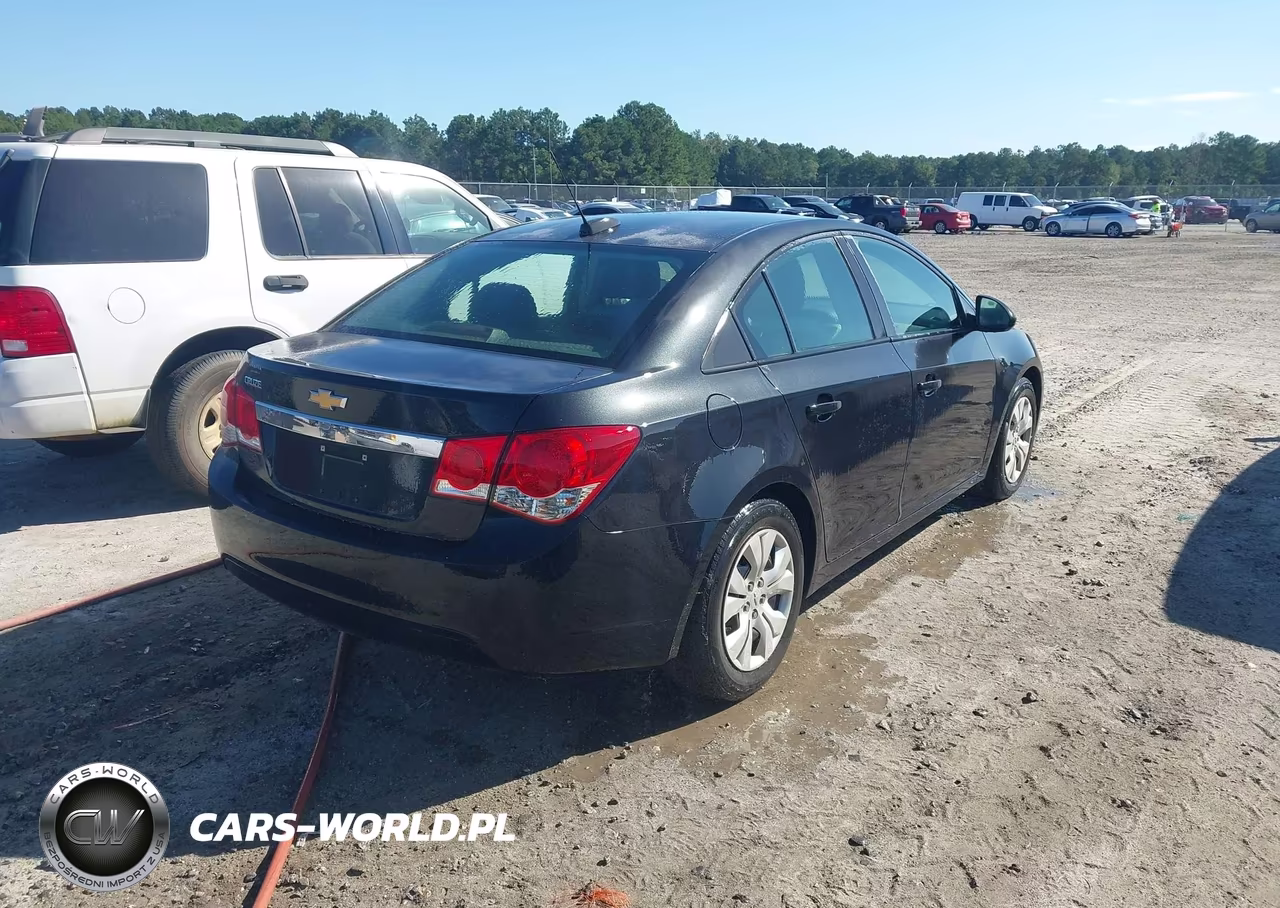 2016 Chevrolet Cruze Limited Ls Auto VIN:1G1PC5SH2G7120625 - 4