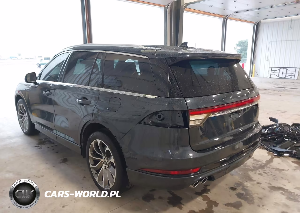 2023 Lincoln Aviator Grand Touring VIN:5LMYJ8XY3PNL00678 - 3