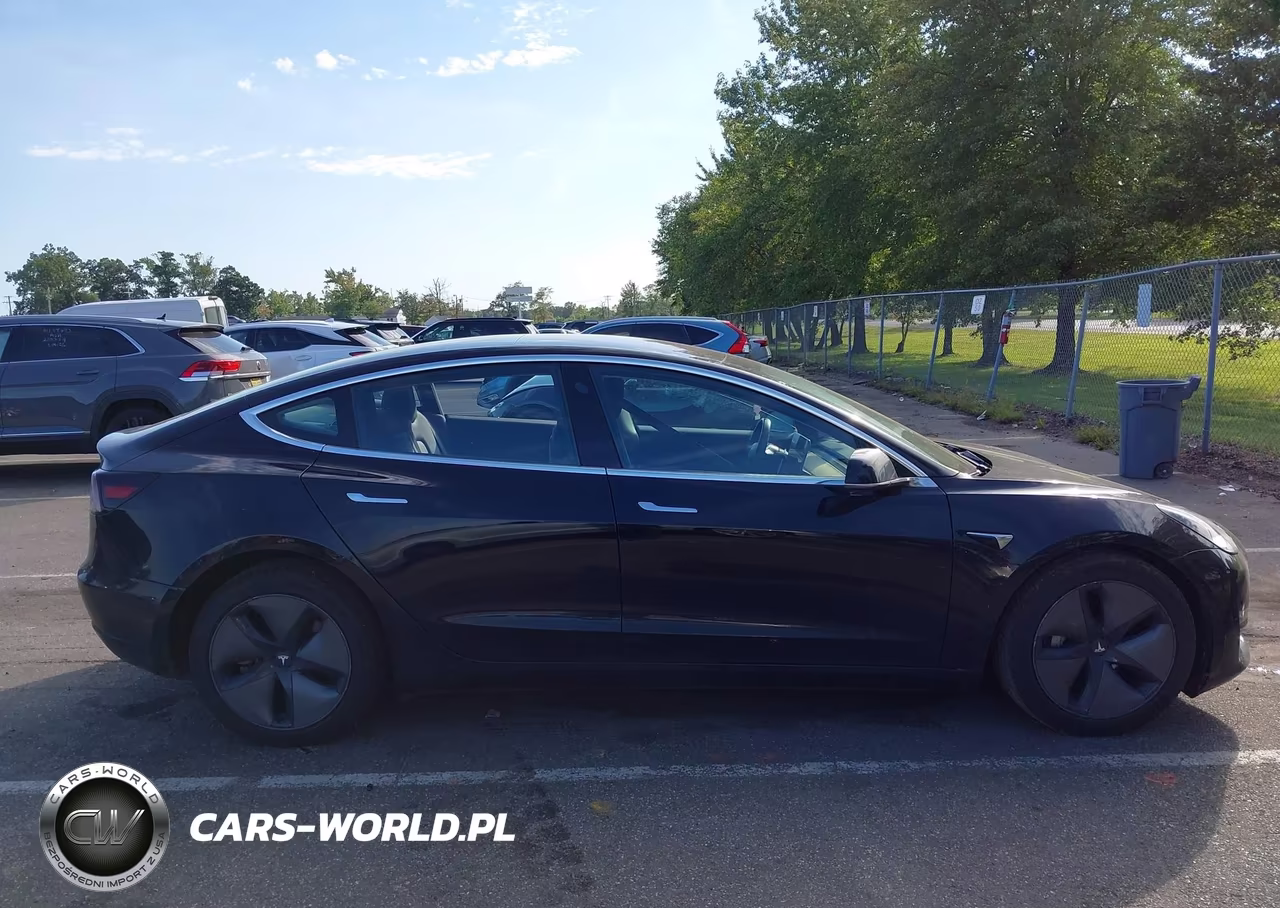 2018 Tesla Model 3 Long Range-Performance VIN:5YJ3E1EB9JF064121 - 11