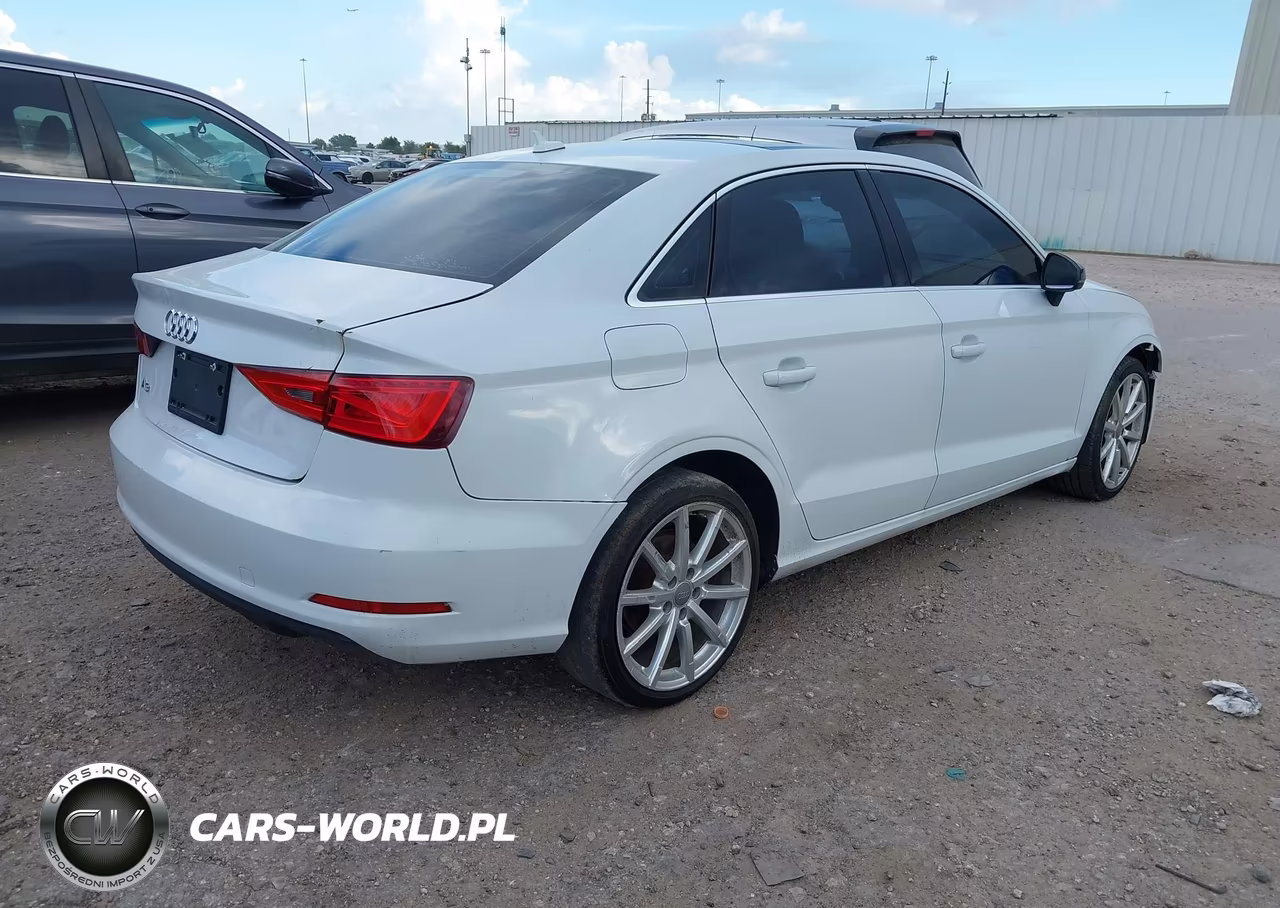 2015 Audi A3 1.8T Premium VIN:WAUCCGFF0F1019656 - 4