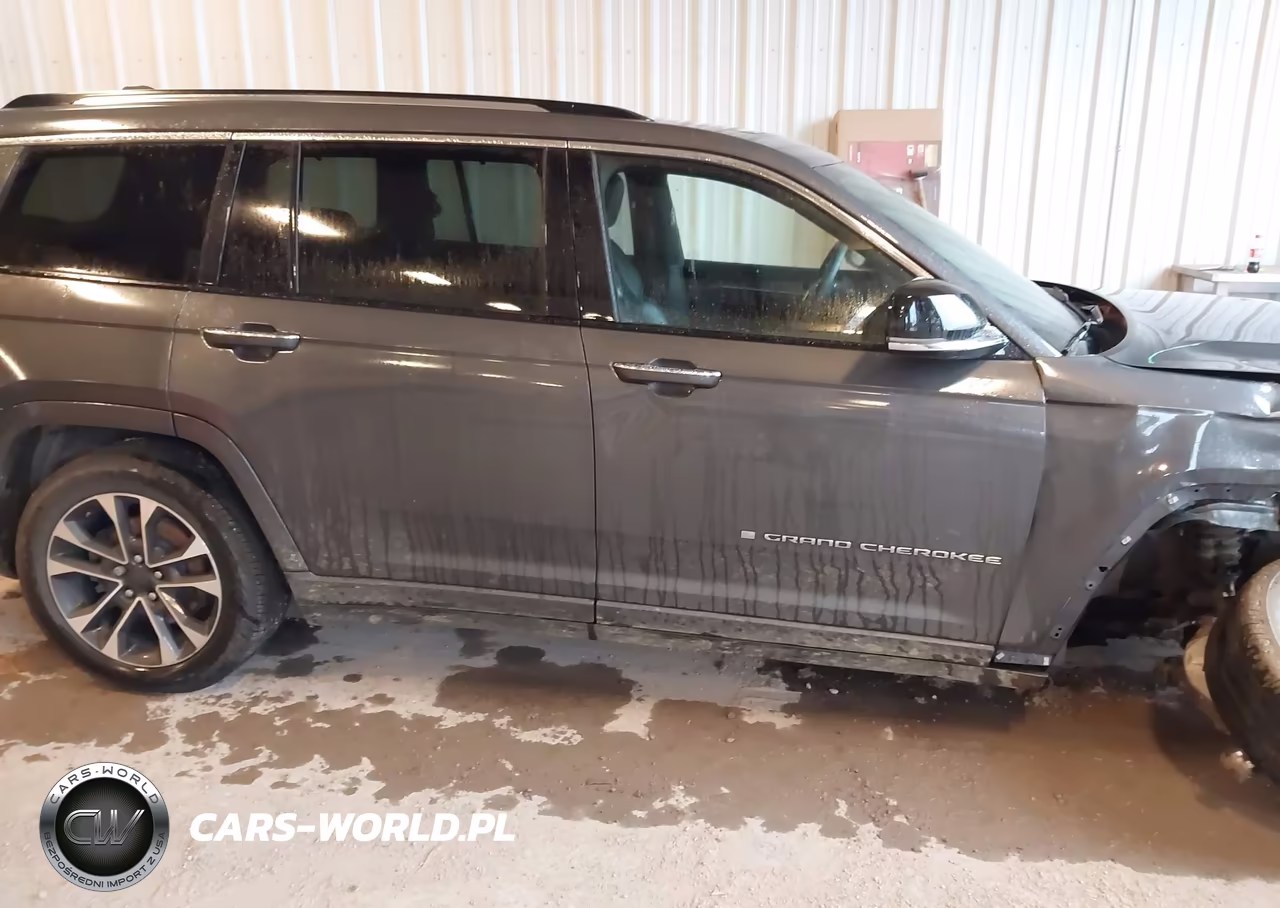 2023 Jeep Grand Cherokee L Overland 4X4 VIN:1C4RJKDG2P8103388 - 13