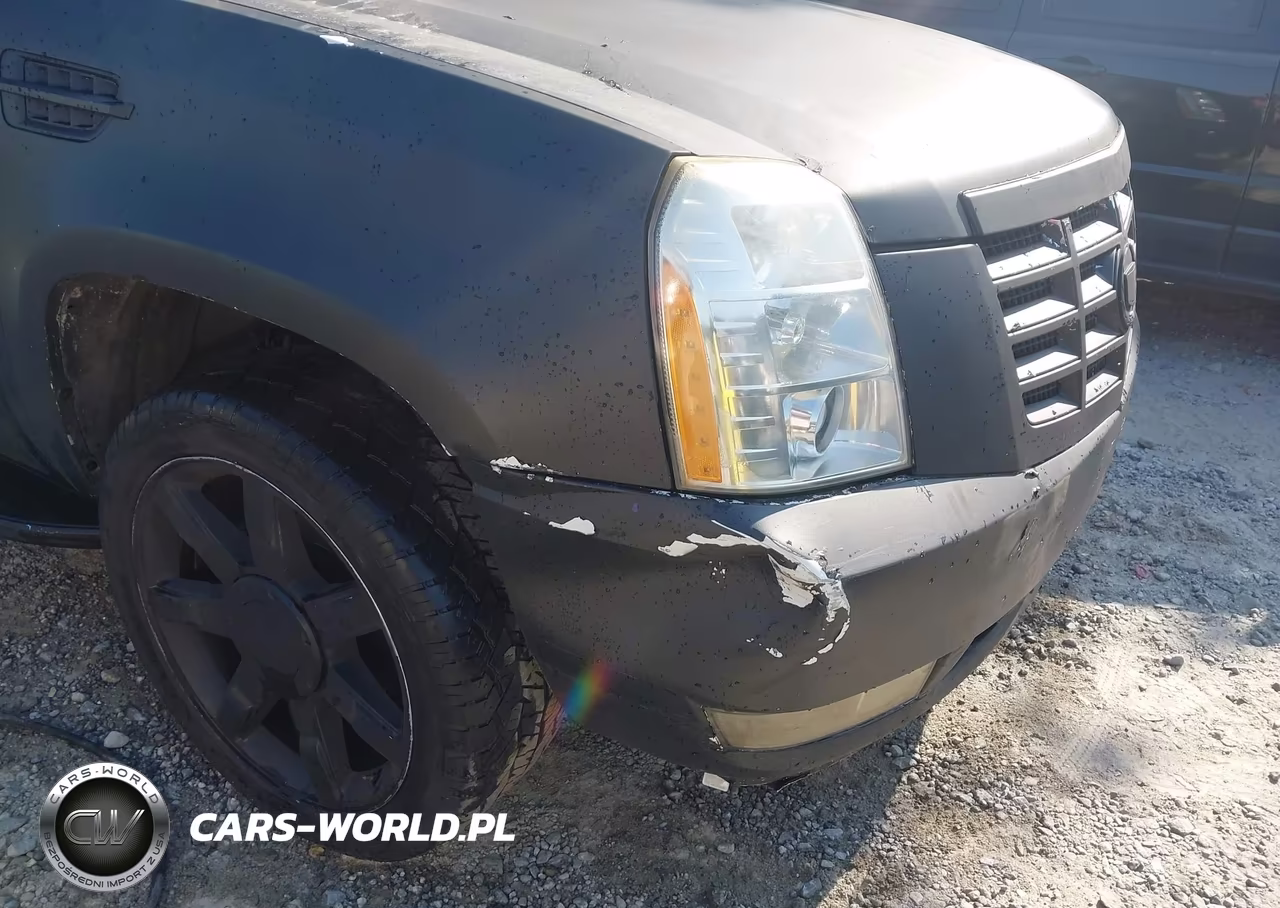 2007 Cadillac Escalade Standard VIN:1GYEC63897R312304 - 6