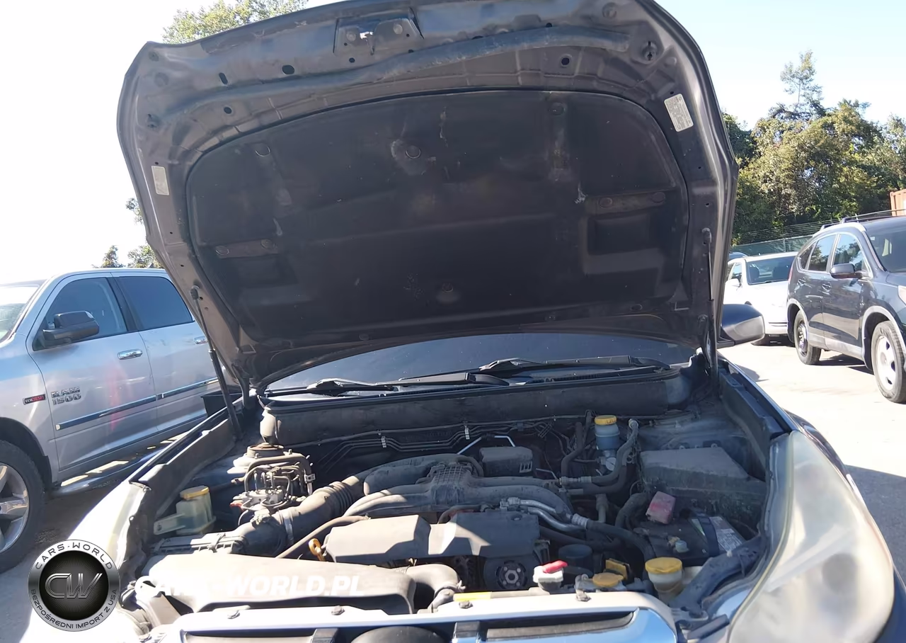 2014 Subaru Outback 2.5I Premium VIN:4S4BRCCC6E3307373 - 10