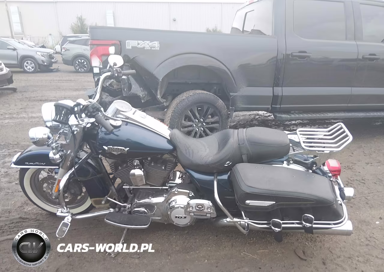 2013 Harley-Davidson Flhrc Road King Classic VIN:1HD1FRM17DB652956 - 13