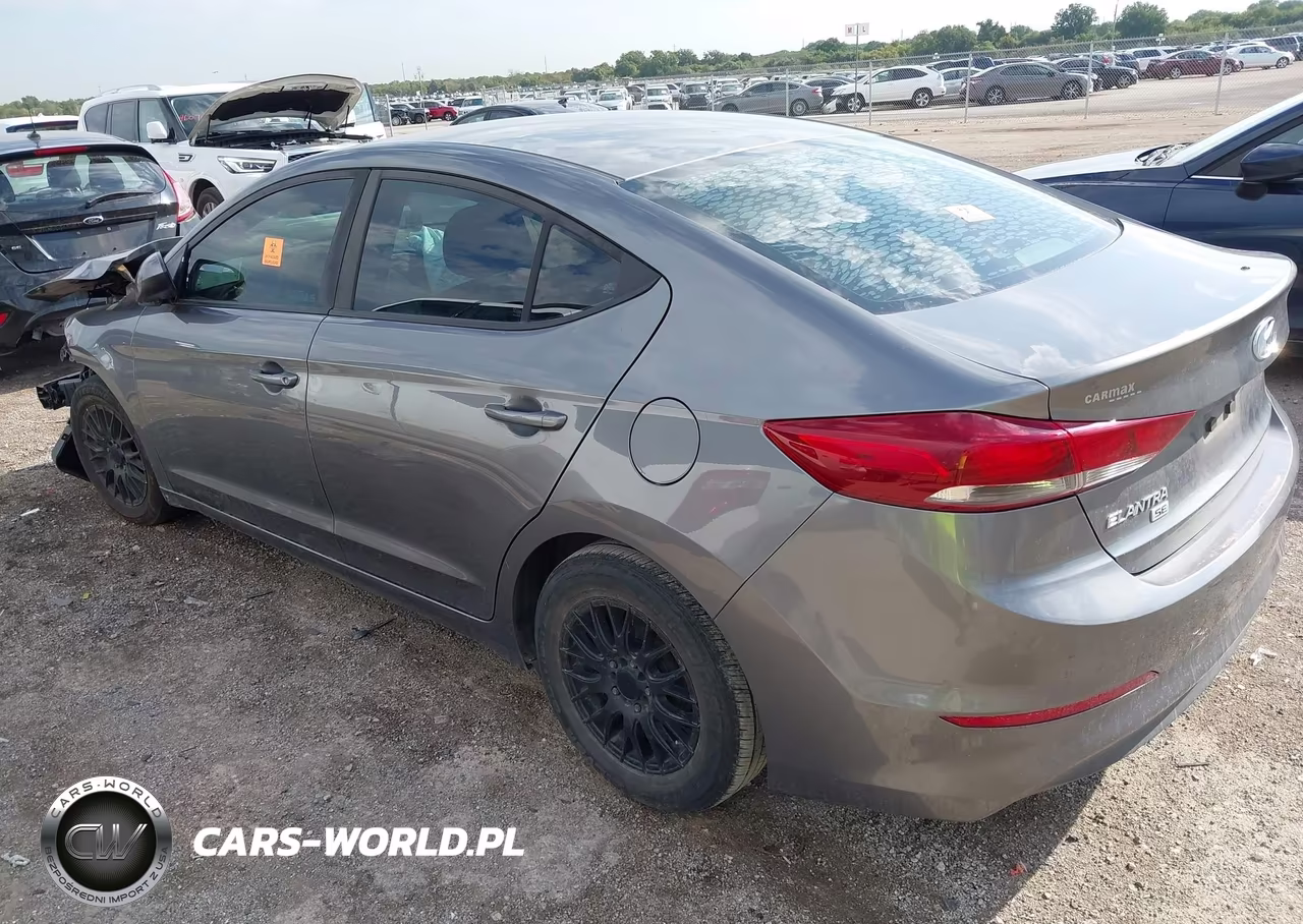 2018 Hyundai Elantra Se VIN:5NPD74LF0JH276543 - 3