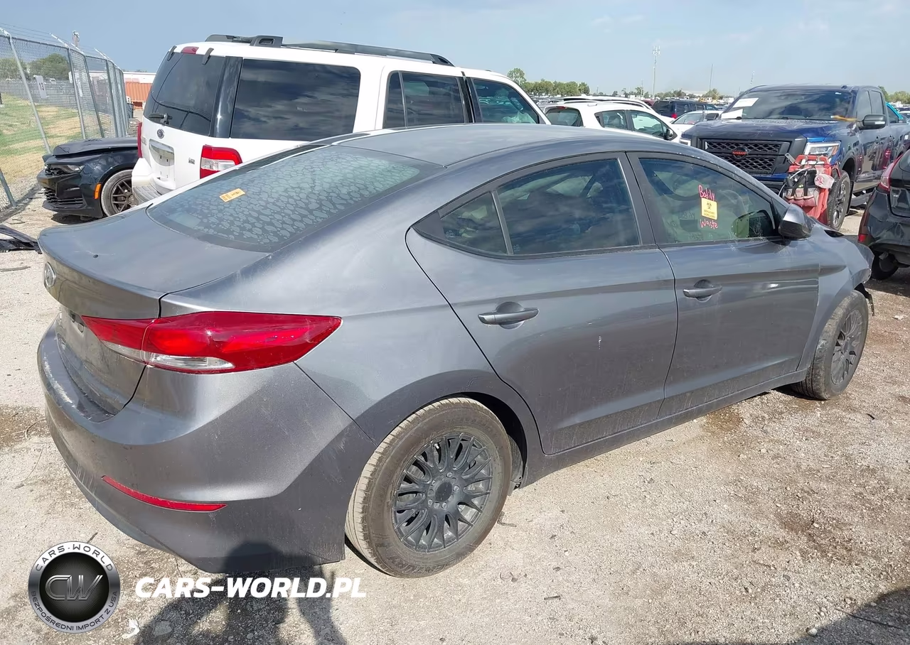 2018 Hyundai Elantra Se VIN:5NPD74LF0JH276543 - 4