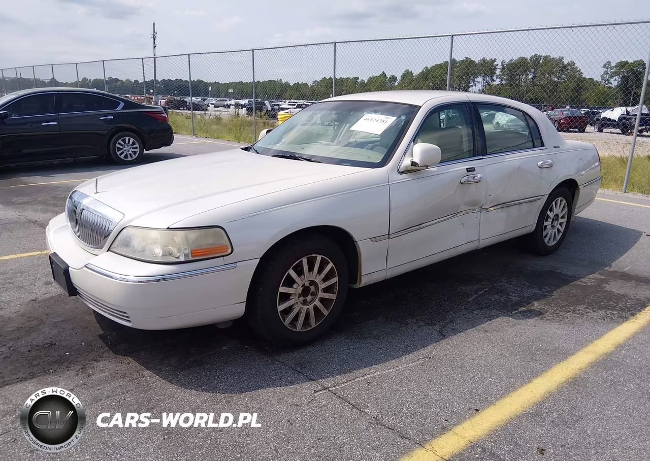 2006 Lincoln Town Car Signature VIN:1LNHM81VX6Y648368 - 2