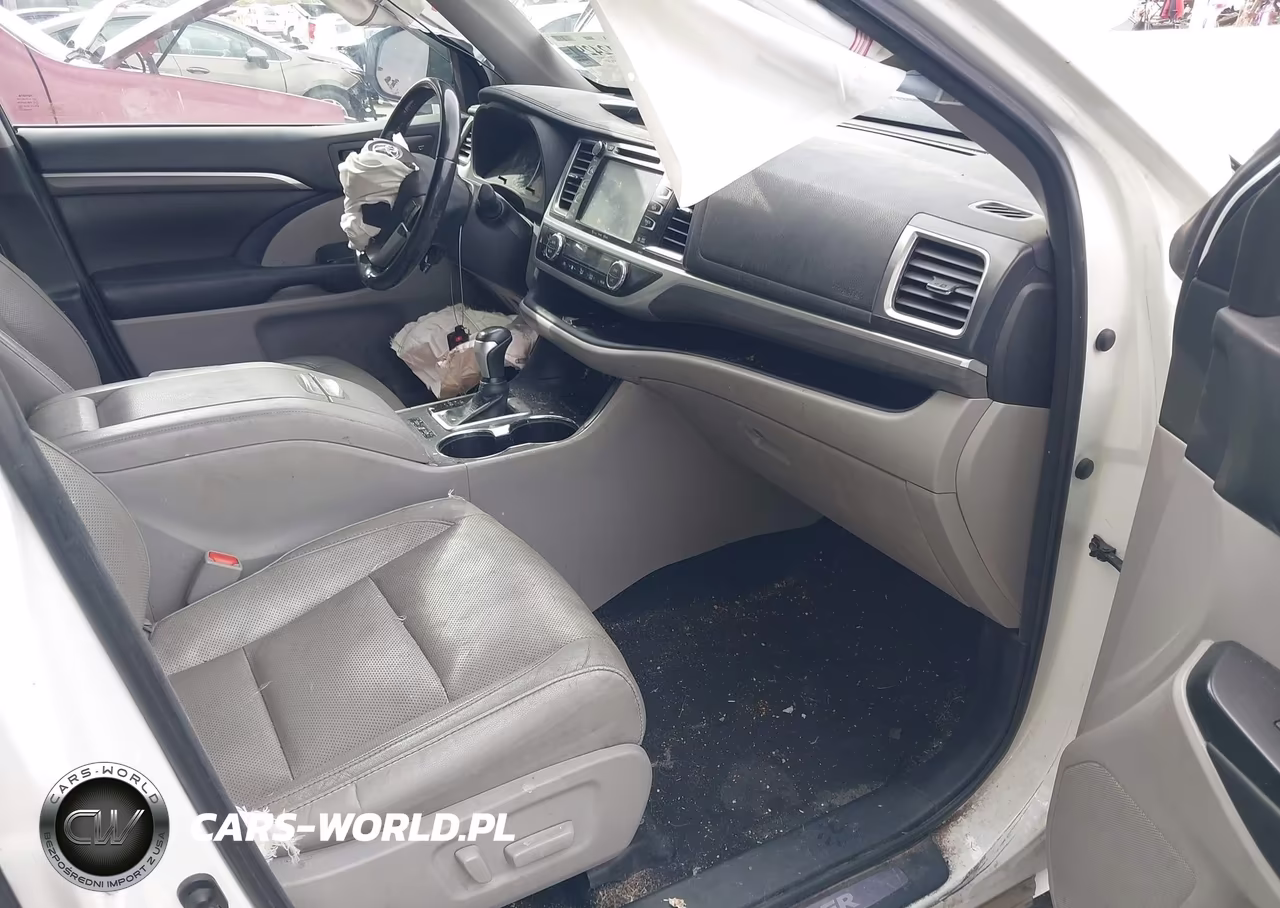 2018 Toyota Highlander Limited VIN:5TDDZRFH3JS817308 - 5