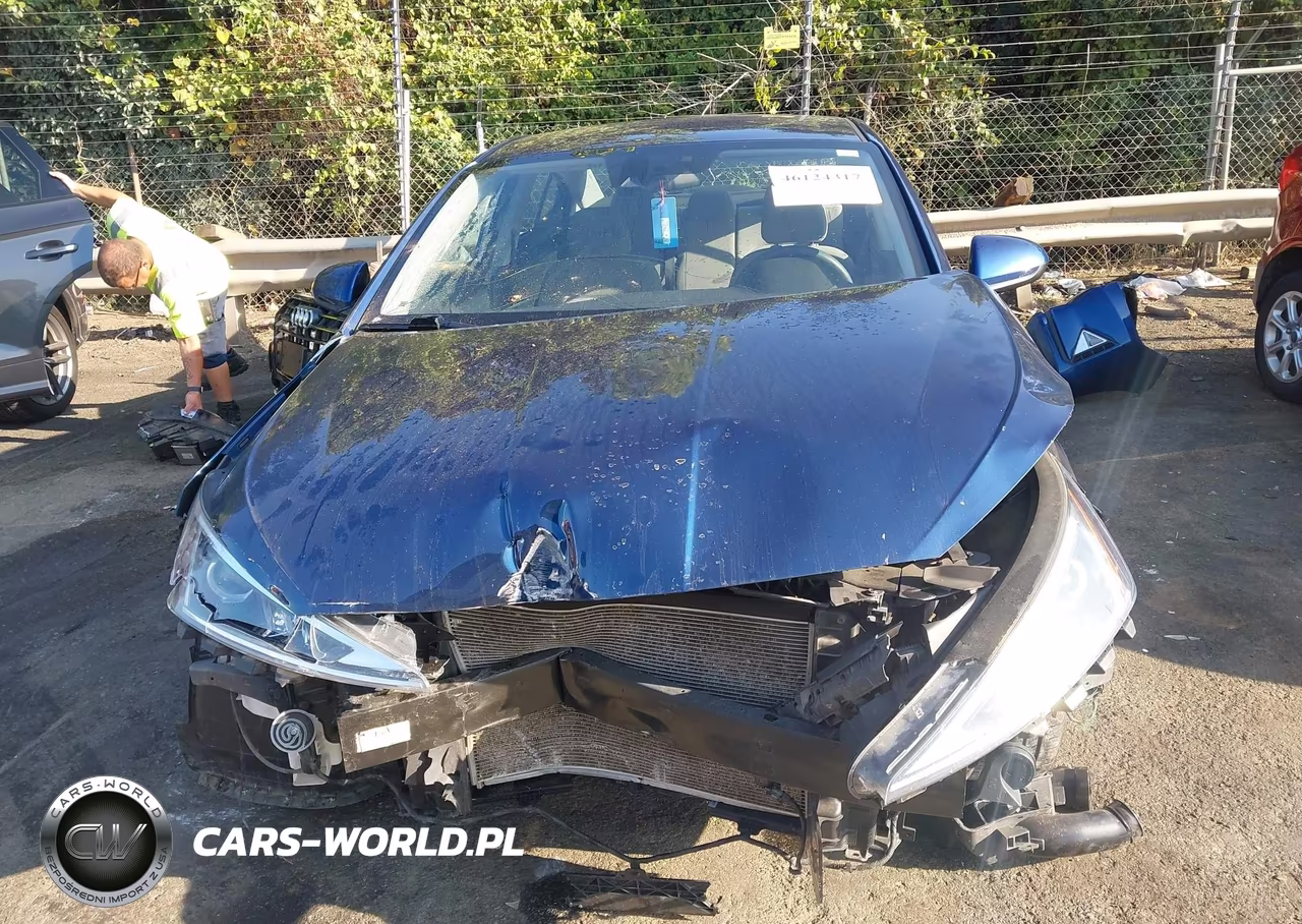 2020 Hyundai Elantra Sel VIN:5NPD84LF3LH630958 - 13