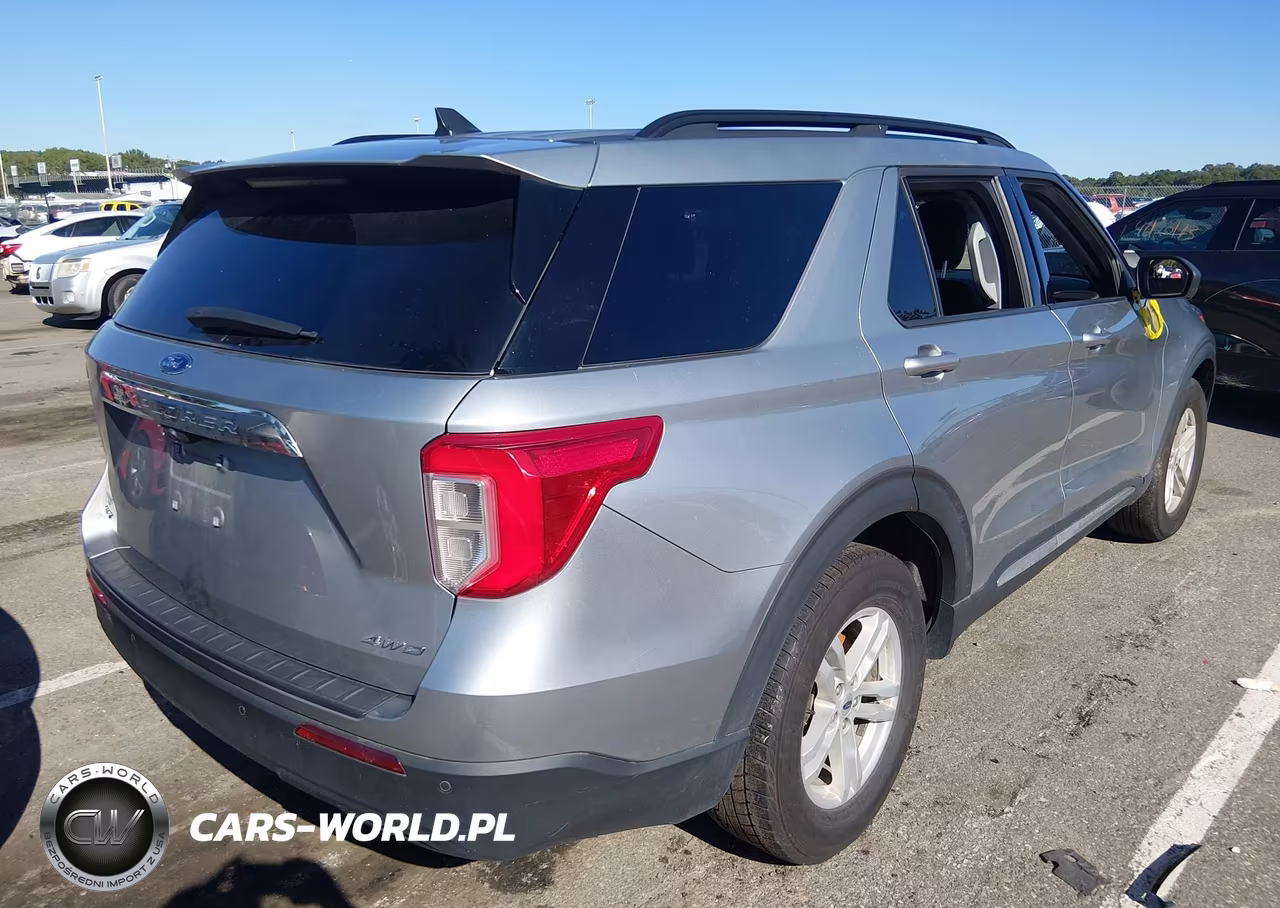 2022 Ford Explorer Xlt VIN:1FMSK8DH8NGC45382 - 4