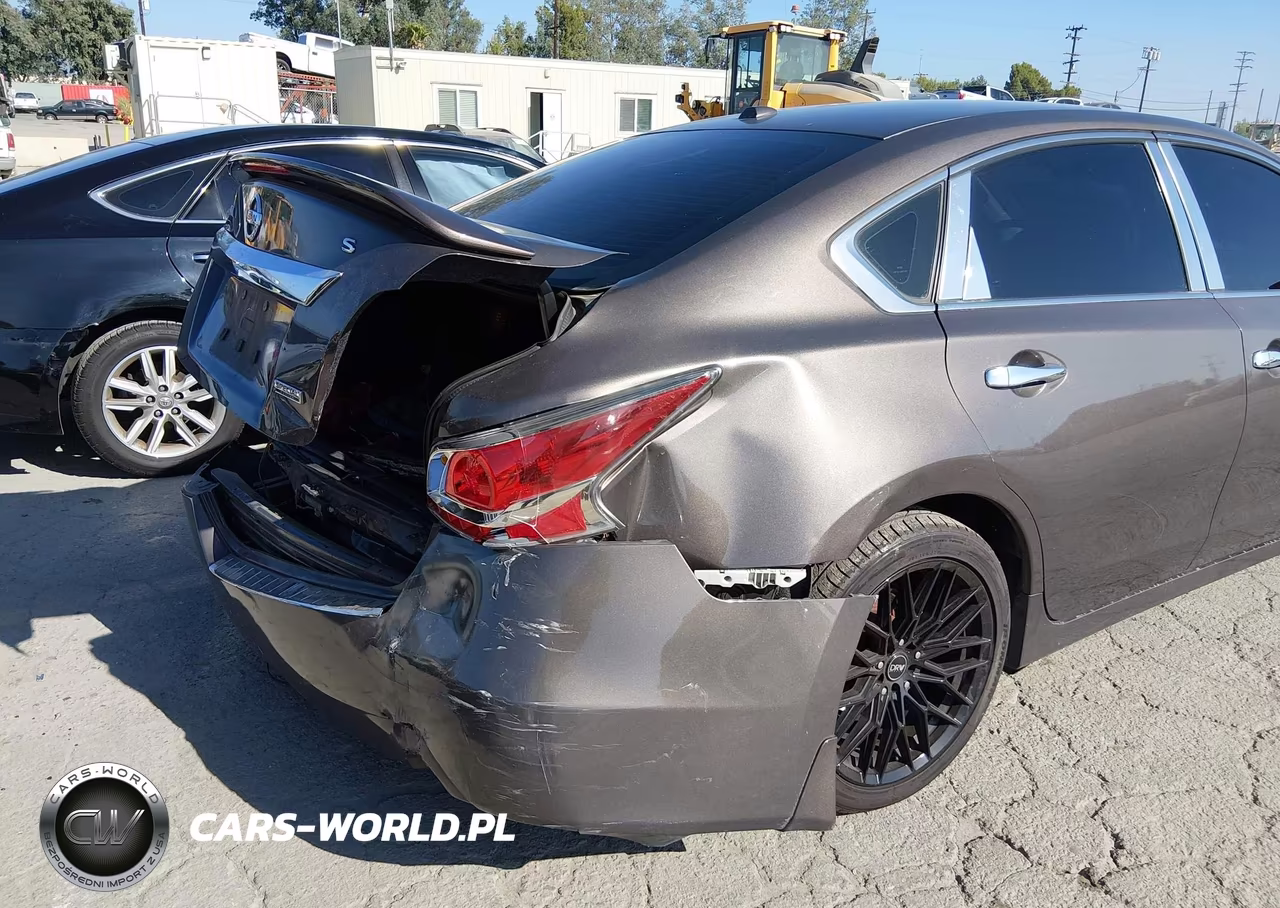 2015 Nissan Altima 2.5 S VIN:1N4AL3AP6FC465002 - 13