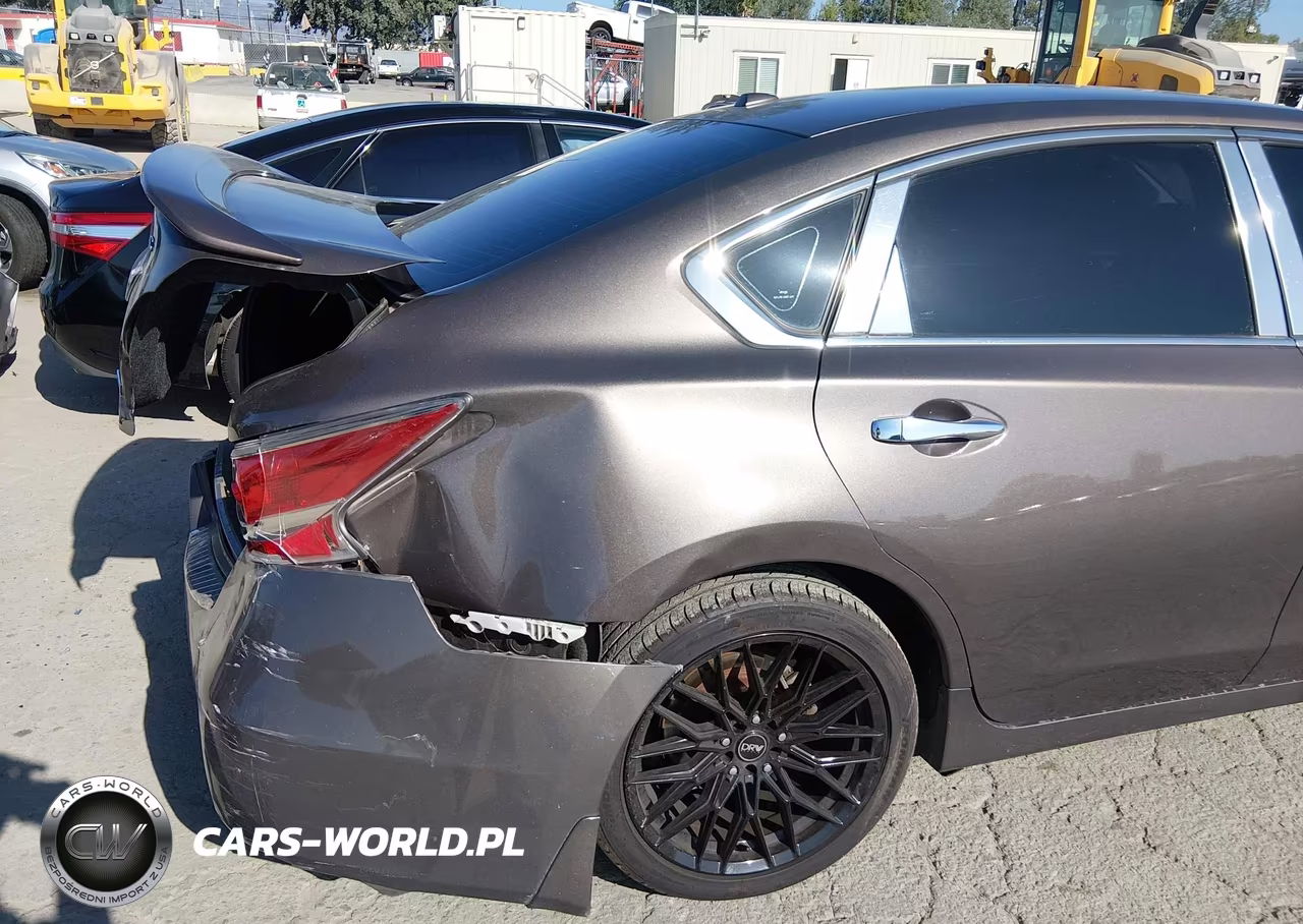 2015 Nissan Altima 2.5 S VIN:1N4AL3AP6FC465002 - 14