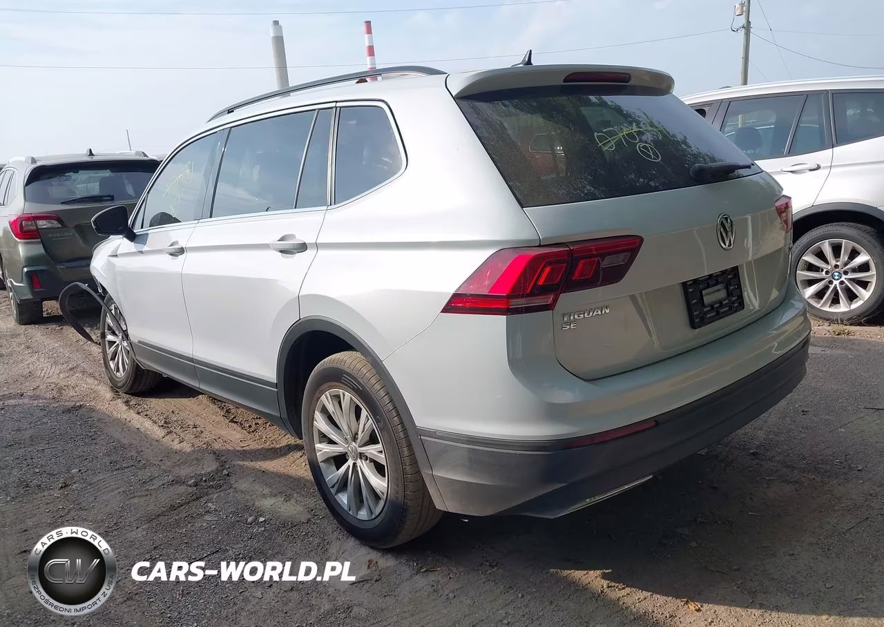 2019 Volkswagen Tiguan 2.0T Se-2.0T Sel-2.0T Sel R-Line-2.0T Sel R-Line Black VIN:3VV2B7AX4KM070531 - 3
