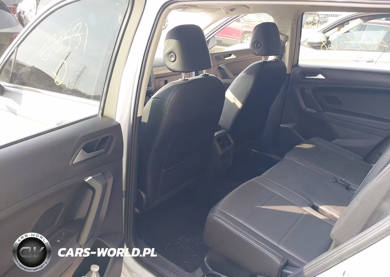 2019 Volkswagen Tiguan 2.0T Se-2.0T Sel-2.0T Sel R-Line-2.0T Sel R-Line Black VIN:3VV2B7AX4KM070531 - 8