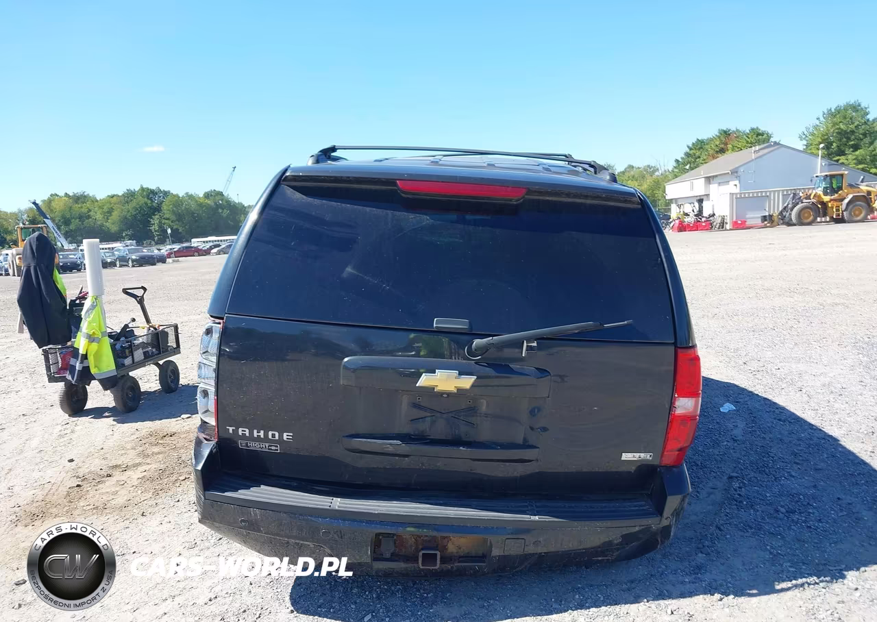 2011 Chevrolet Tahoe Lt VIN:1GNSKBE09BR354855 - 16