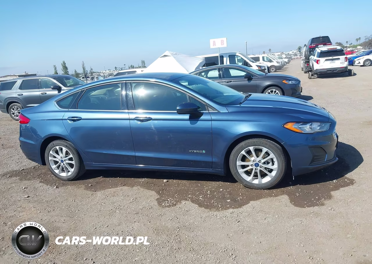 2019 Ford Fusion Hybrid Se VIN:3FA6P0LU4KR274203 - 18