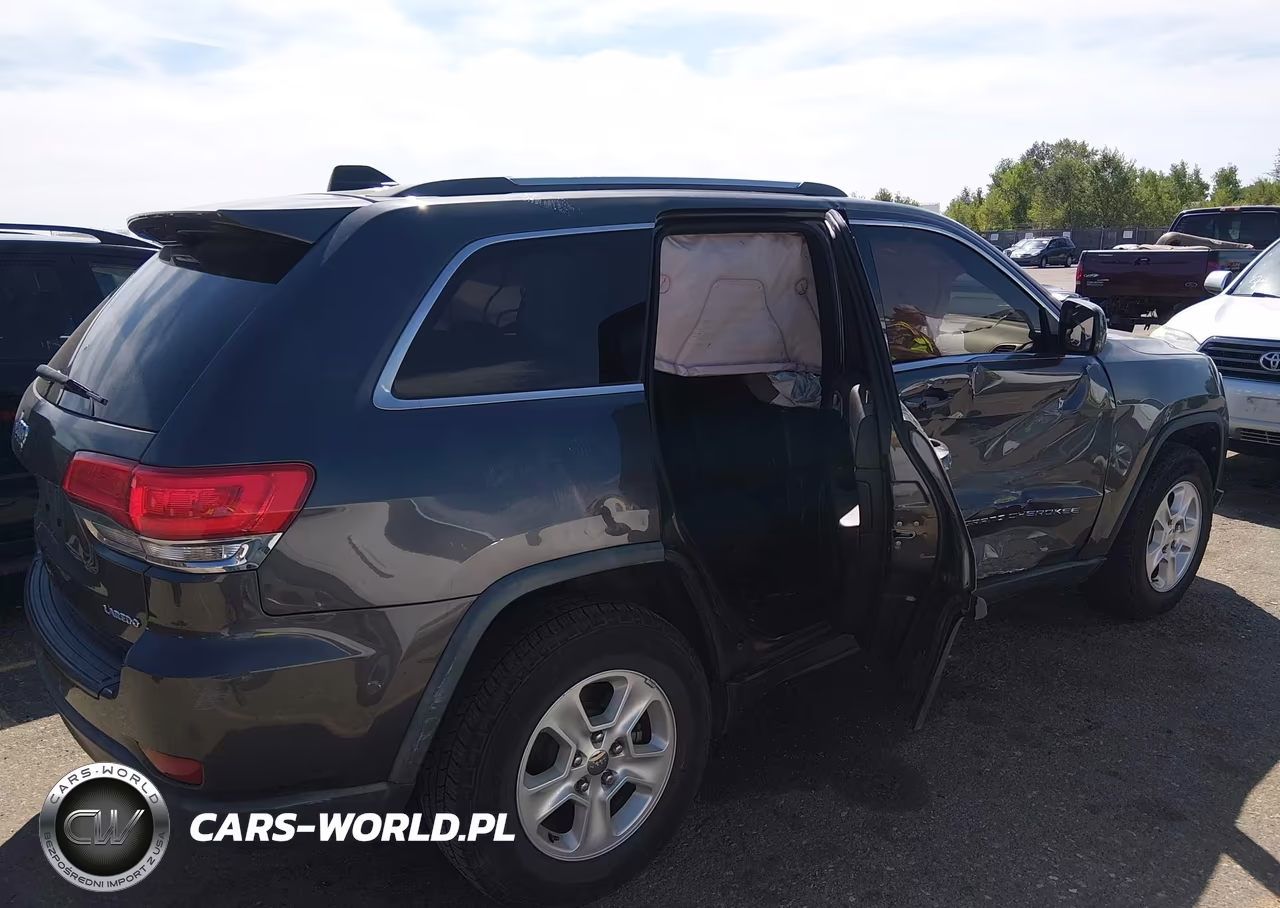 2015 Jeep Grand Cherokee Laredo VIN:1C4RJEAG3FC218292 - 14