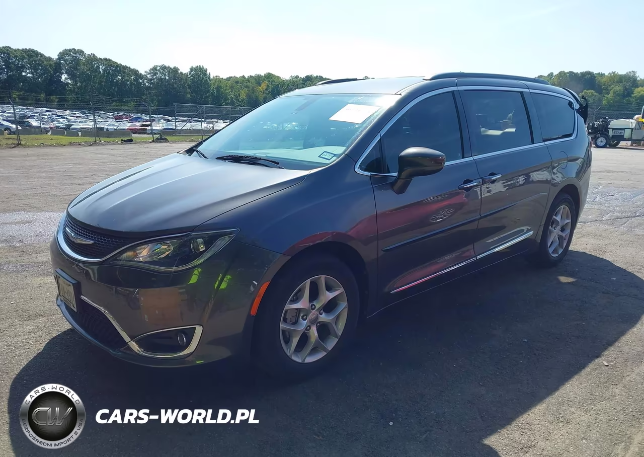 2017 Chrysler Pacifica Touring-L VIN:2C4RC1BG6HR638091 - 2