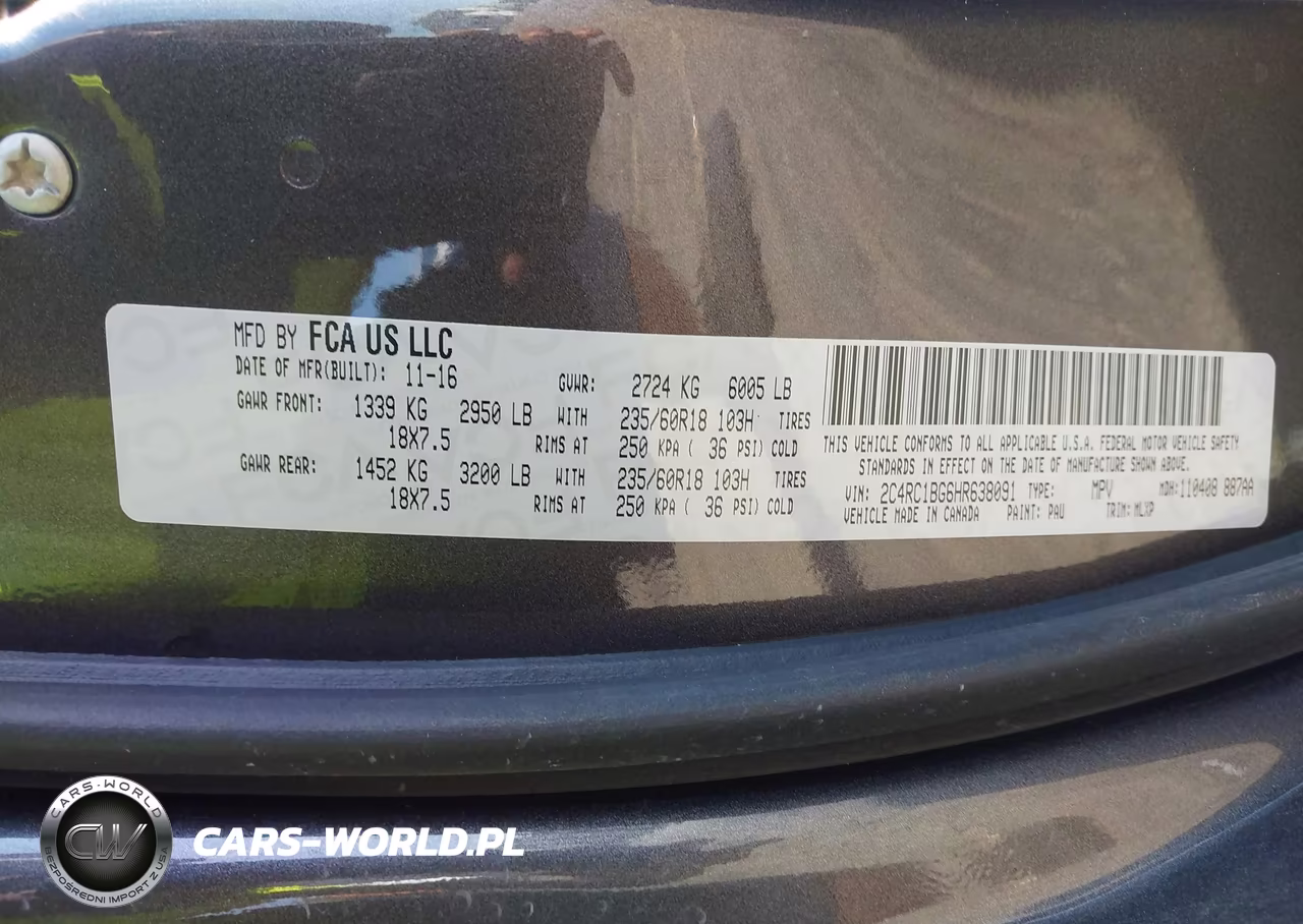 2017 Chrysler Pacifica Touring-L VIN:2C4RC1BG6HR638091 - 9