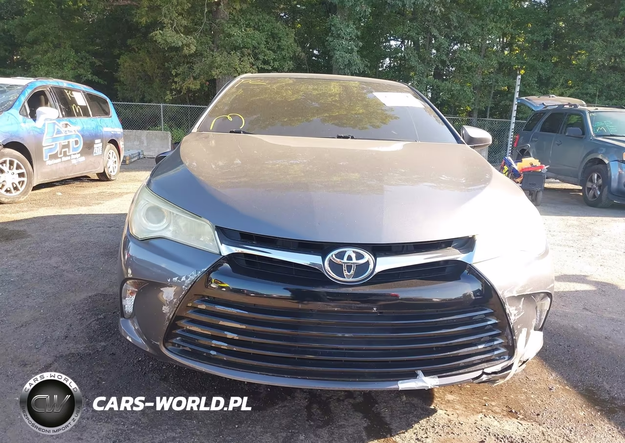 2016 Toyota Camry Le VIN:4T4BF1FK4GR571064 - 12