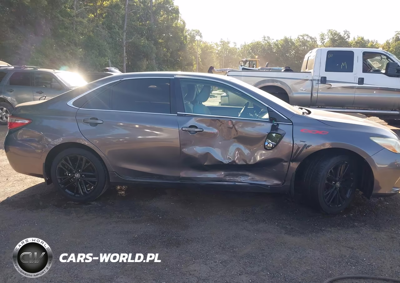 2016 Toyota Camry Le VIN:4T4BF1FK4GR571064 - 13