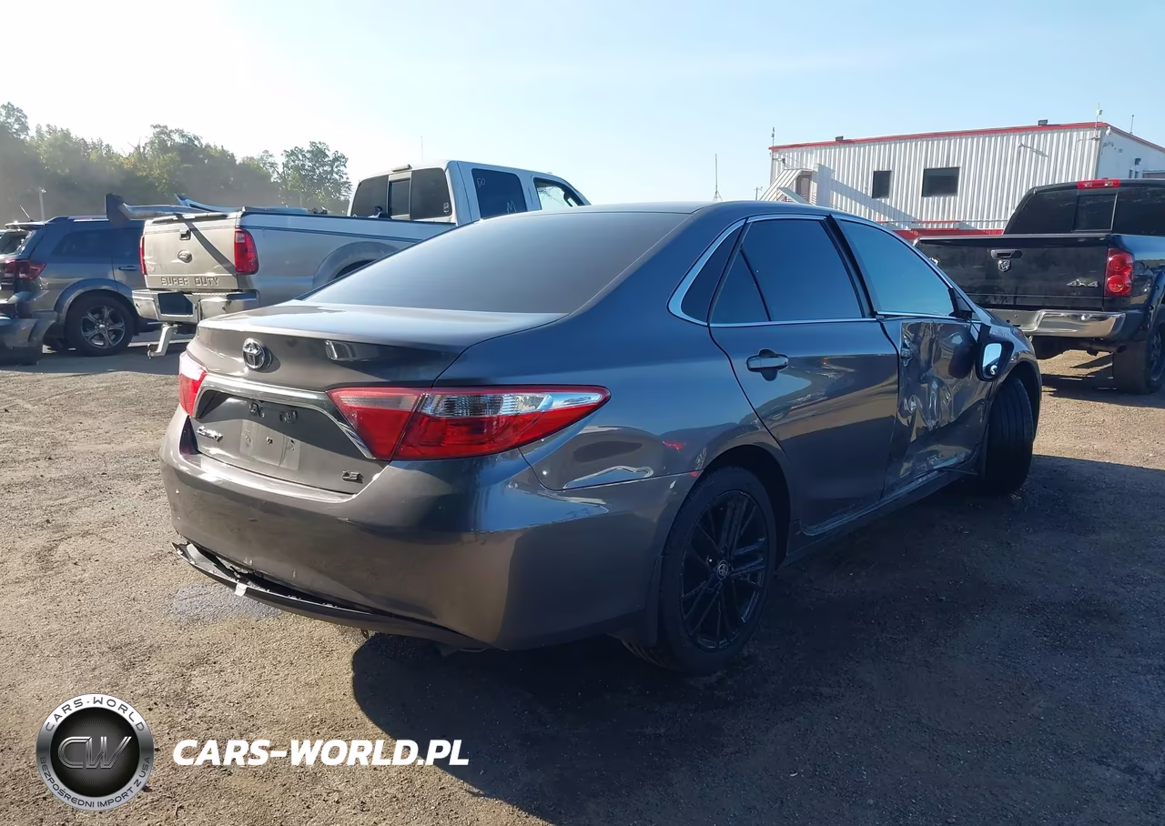 2016 Toyota Camry Le VIN:4T4BF1FK4GR571064 - 4