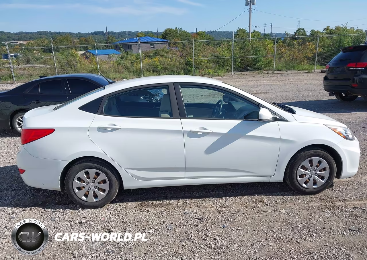 2017 Hyundai Accent Se VIN:KMHCT4AE8HU334864 - 13