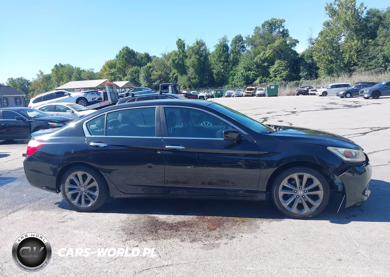 2013 Honda Accord Sport VIN:1HGCR2F58DA260326 - 13