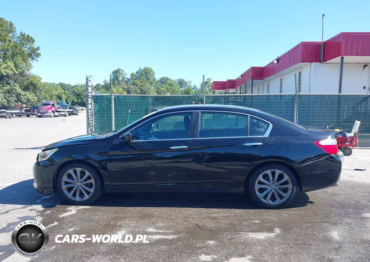 2013 Honda Accord Sport VIN:1HGCR2F58DA260326 - 14