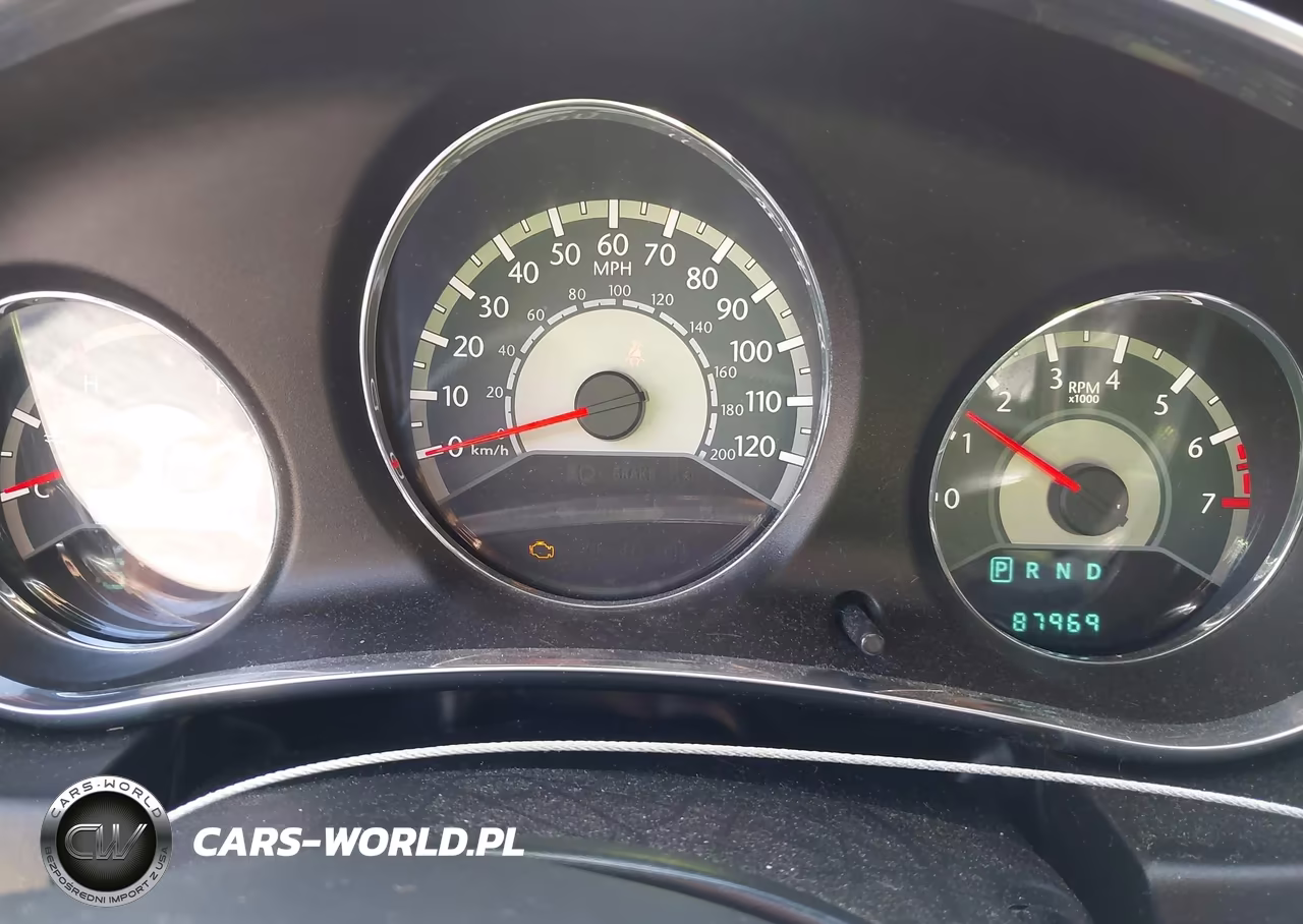 2014 Chrysler 200 Touring VIN:1C3BCBEB7EN158310 - 7