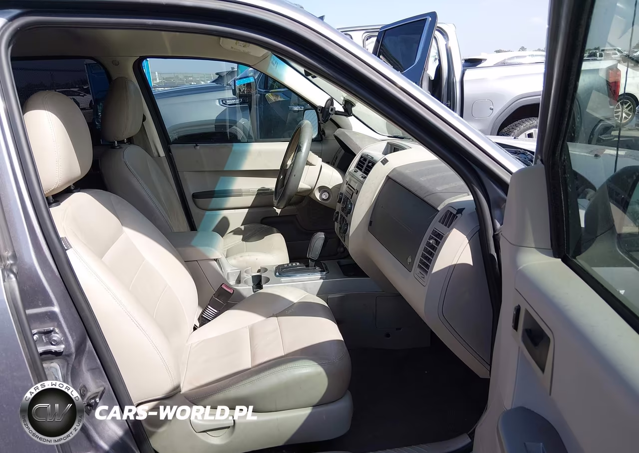 2008 Ford Escape Xlt VIN:1FMCU93128KD64667 - 5