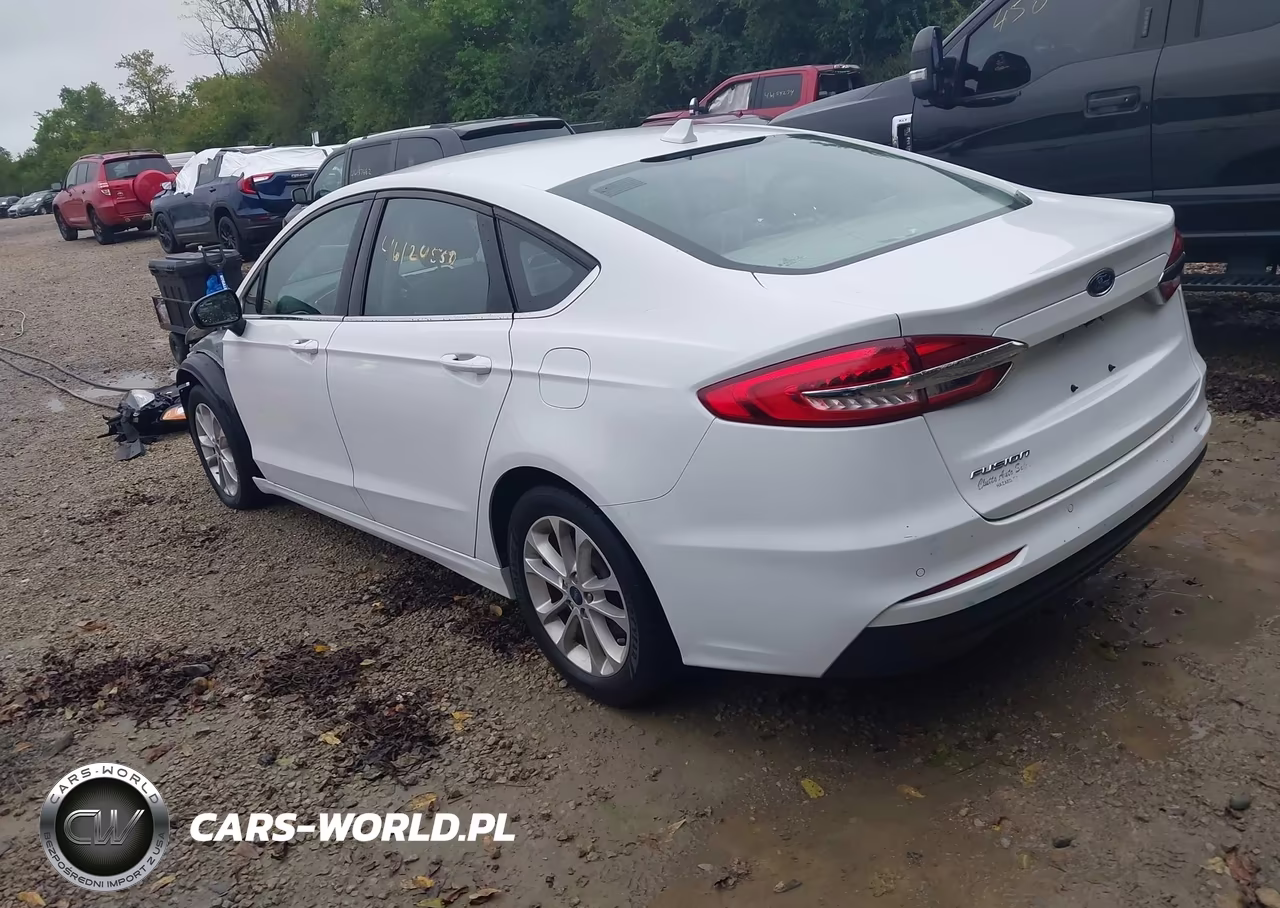 2020 Ford Fusion Se VIN:3FA6P0H77LR194396 - 3