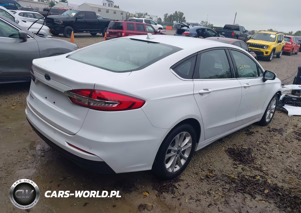 2020 Ford Fusion Se VIN:3FA6P0H77LR194396 - 4