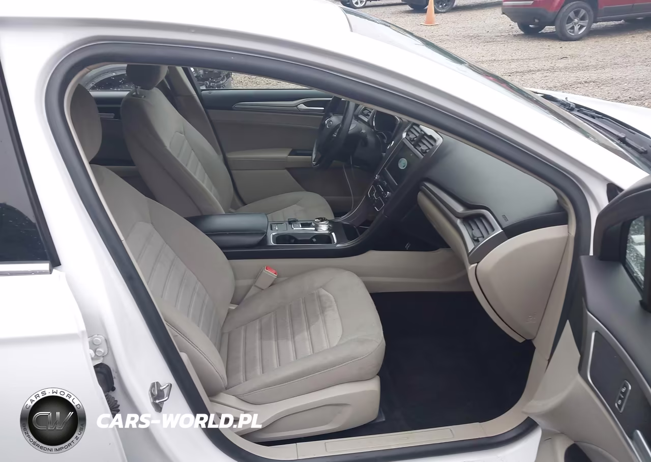 2020 Ford Fusion Se VIN:3FA6P0H77LR194396 - 5