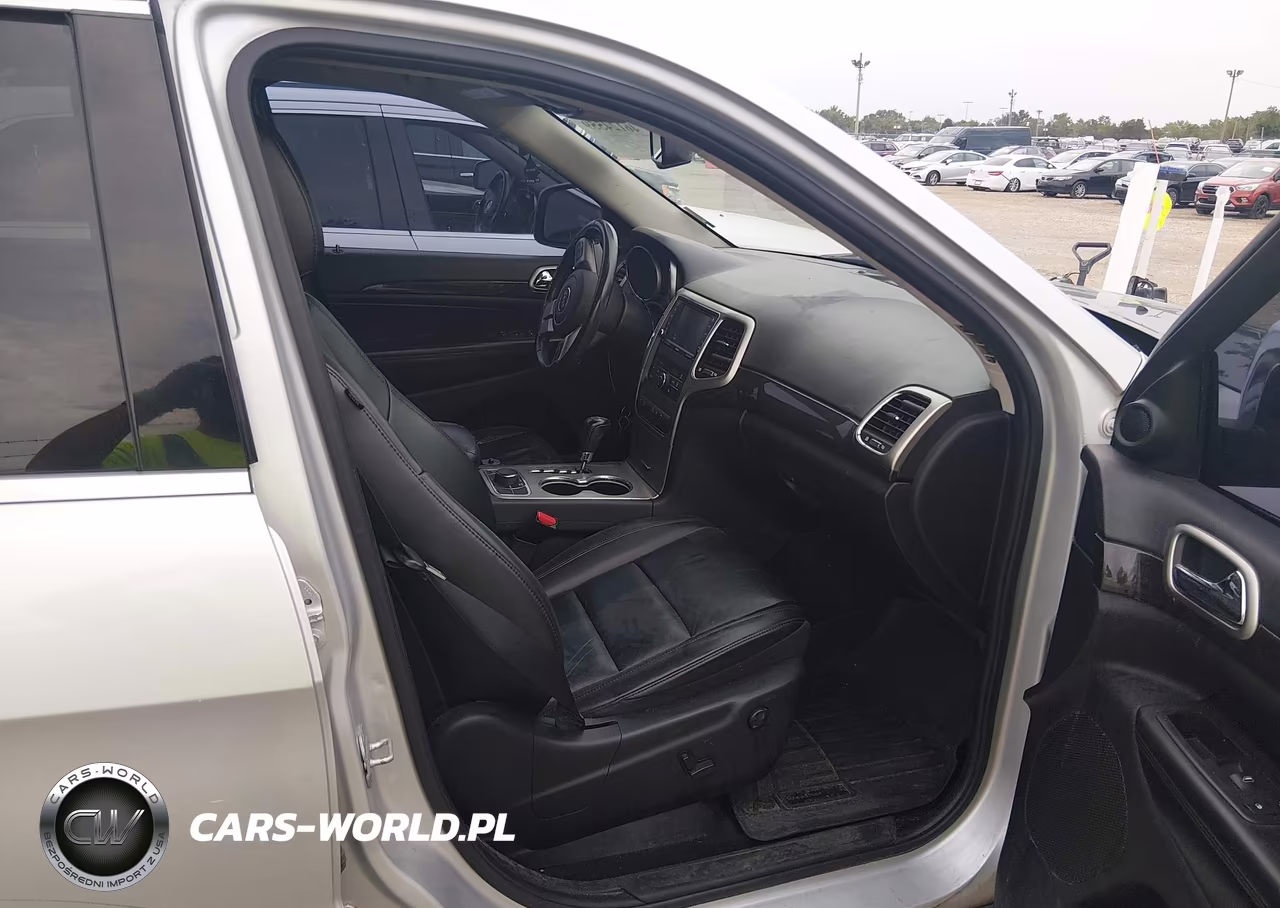 2011 Jeep Grand Cherokee Laredo VIN:1J4RR4GT7BC597129 - 5