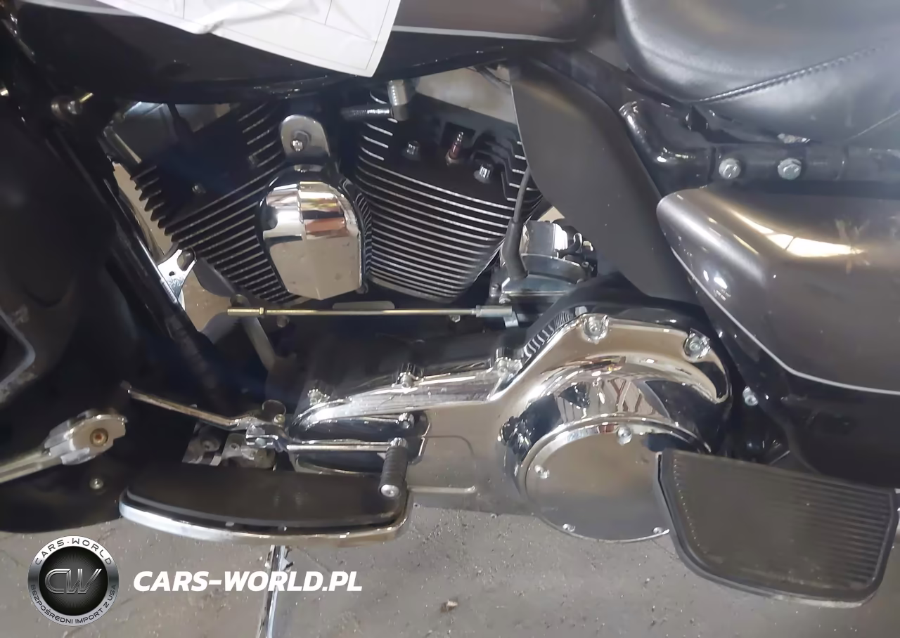 2014 Harley-Davidson Flhtk Electra Glide Ultra Ltd VIN:1HD1KEL14EB708505 - 9
