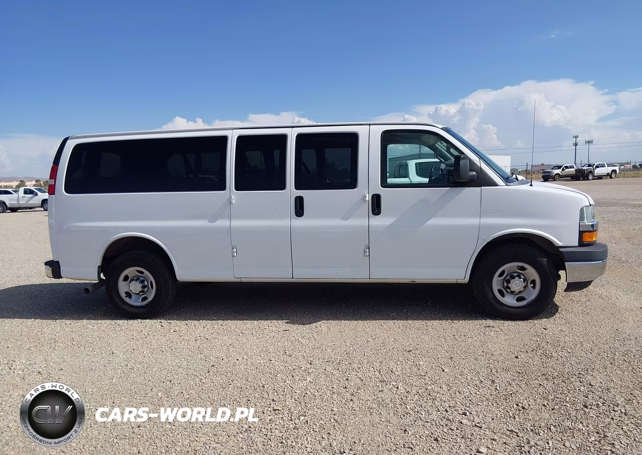 2018 Chevrolet Express 3500 Lt VIN:1GAZGPFG2J1286745 - 13