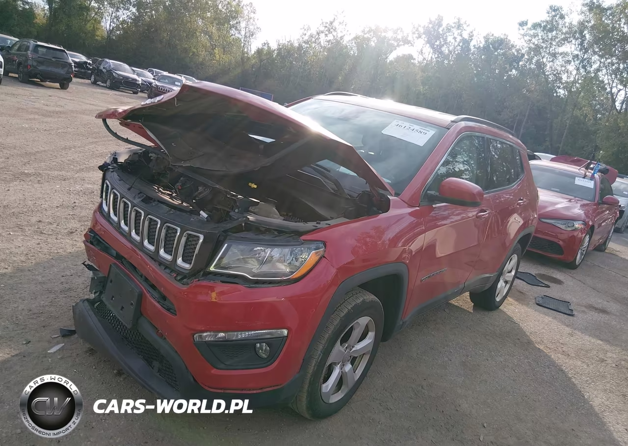 2018 Jeep Compass Latitude 4X4 VIN:3C4NJDBBXJT192136 - 2