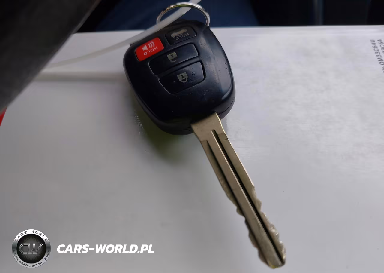 2017 Toyota Camry Le VIN:4T1BF1FKXHU662013 - 11