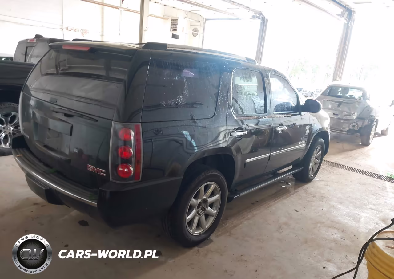 2010 GMC Yukon Denali VIN:1GKUKEEF0AR108321 - 4