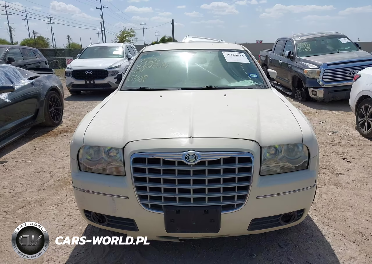 2005 Chrysler 300 Touring VIN:2C3AA53G15H636134 - 12